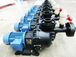 Kch nng ng?m  t th?y l?c 3 t?n LAUNCH TLT 630A