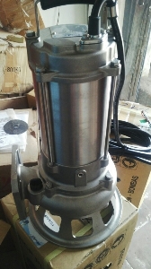 Kch nng ng?m  t th?y l?c 3 t?n LAUNCH TLT 630A