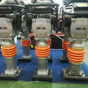Kch nng ng?m  t th?y l?c 3 t?n LAUNCH TLT 630A