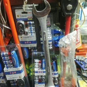 Kch nng ng?m  t th?y l?c 3 t?n LAUNCH TLT 630A