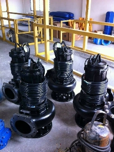 Kch nng ng?m  t th?y l?c 3 t?n LAUNCH TLT 630A