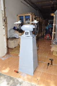 Kch nng ng?m  t th?y l?c 3 t?n LAUNCH TLT 630A