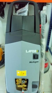 Kch nng ng?m  t th?y l?c 3 t?n LAUNCH TLT 630A