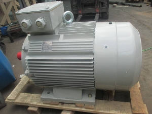 Kch nng ng?m  t th?y l?c 3 t?n LAUNCH TLT 630A