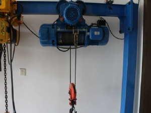 Kch nng ng?m  t th?y l?c 3 t?n LAUNCH TLT 630A